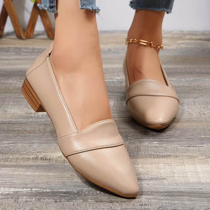 Alannah - Zapatos De Punta Con Tacón Bajo