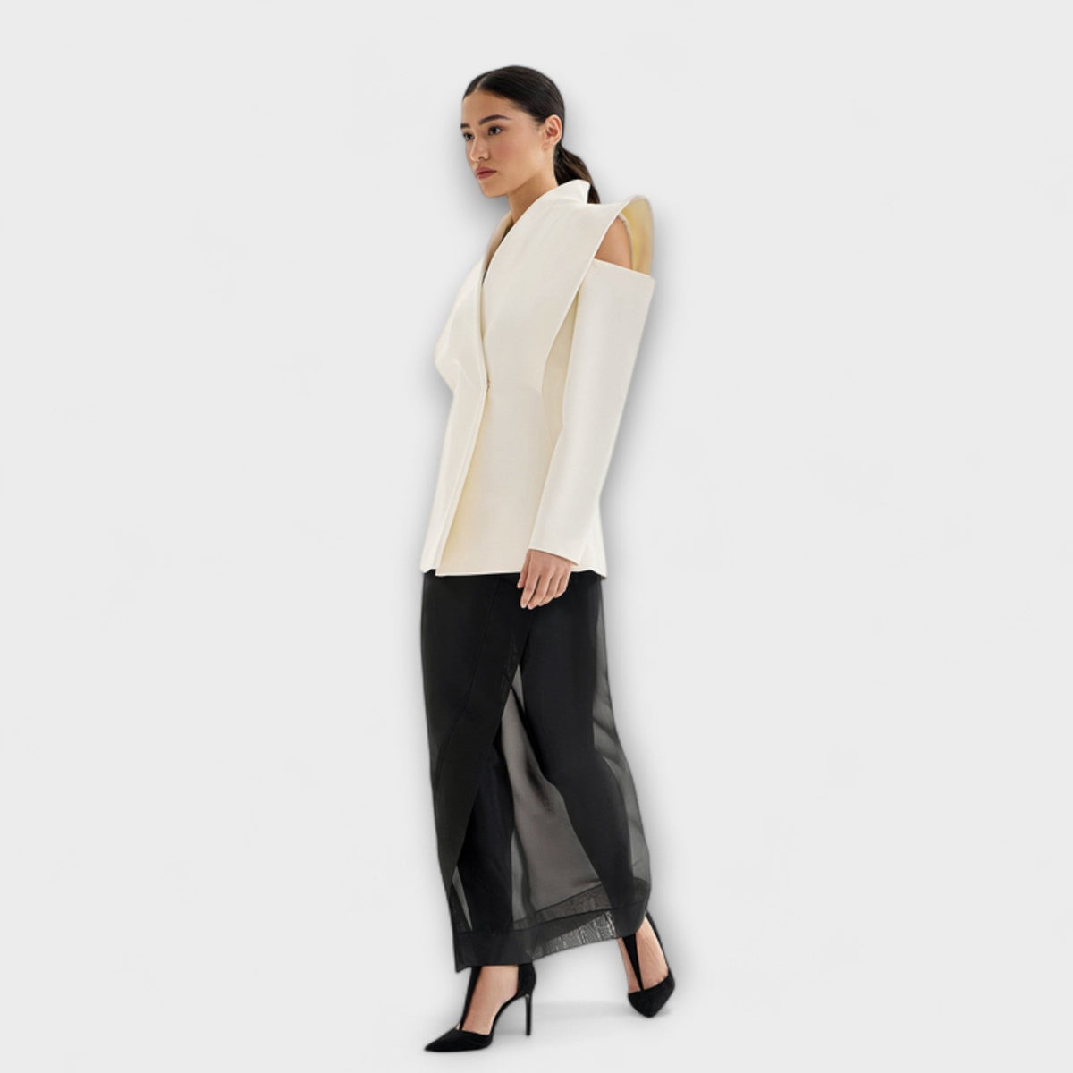 Valeria - Blazer Escultural de Hombros