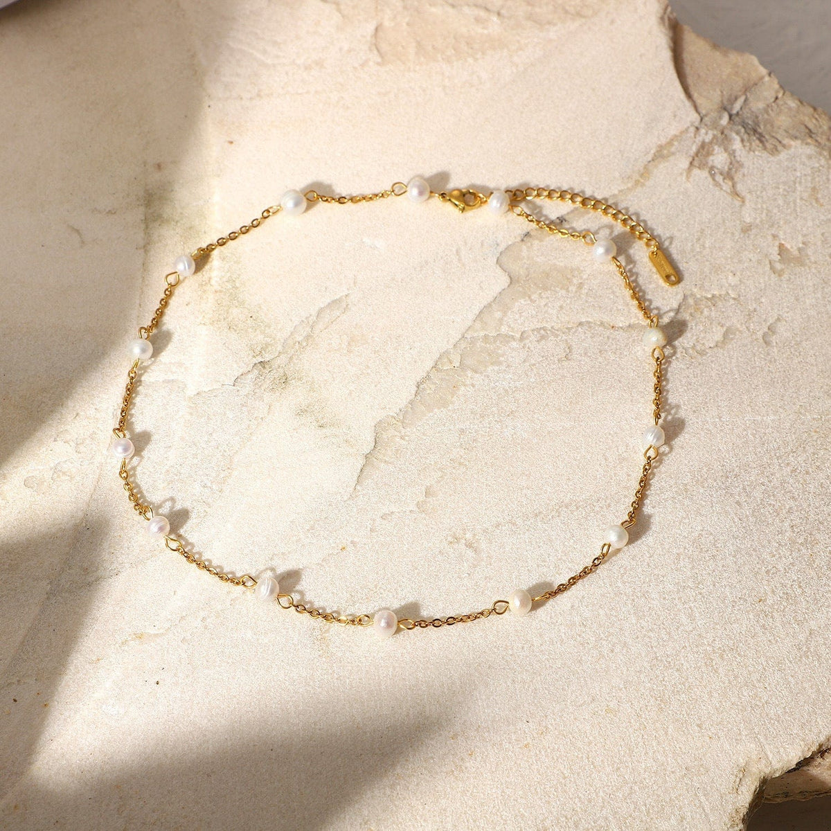 Collar de Perlas Doradas