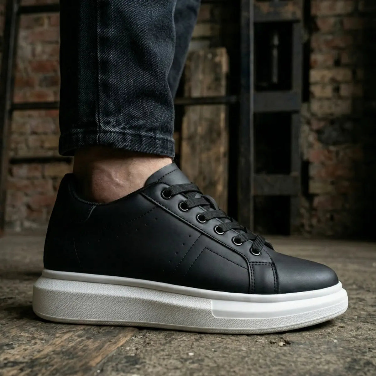 Moris — Tenis Minimalistas con Alza 9 cm