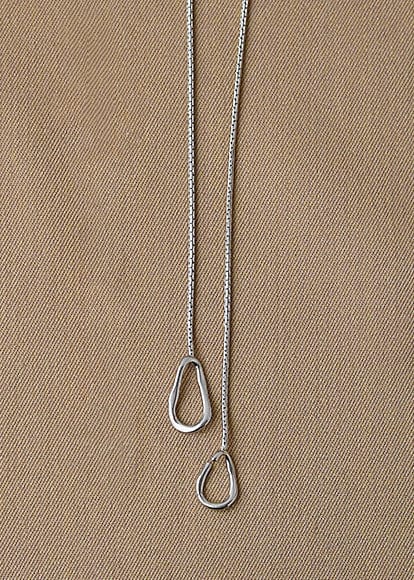 Collar sencillo de plata con cierre deslizante