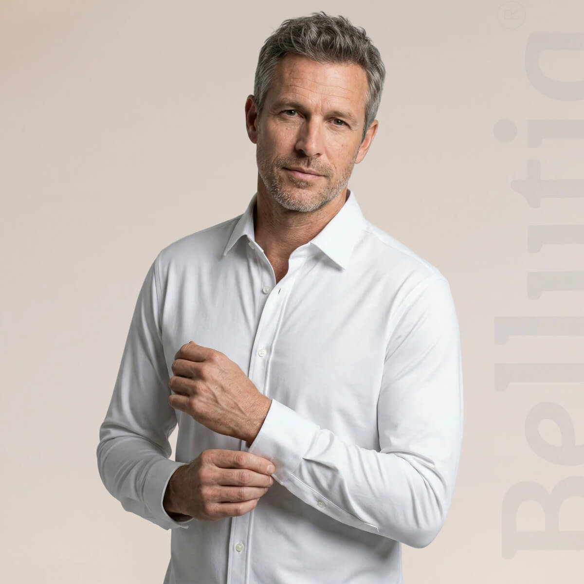 Camisa elegante y cómoda de corte ajustado y sin arrugas