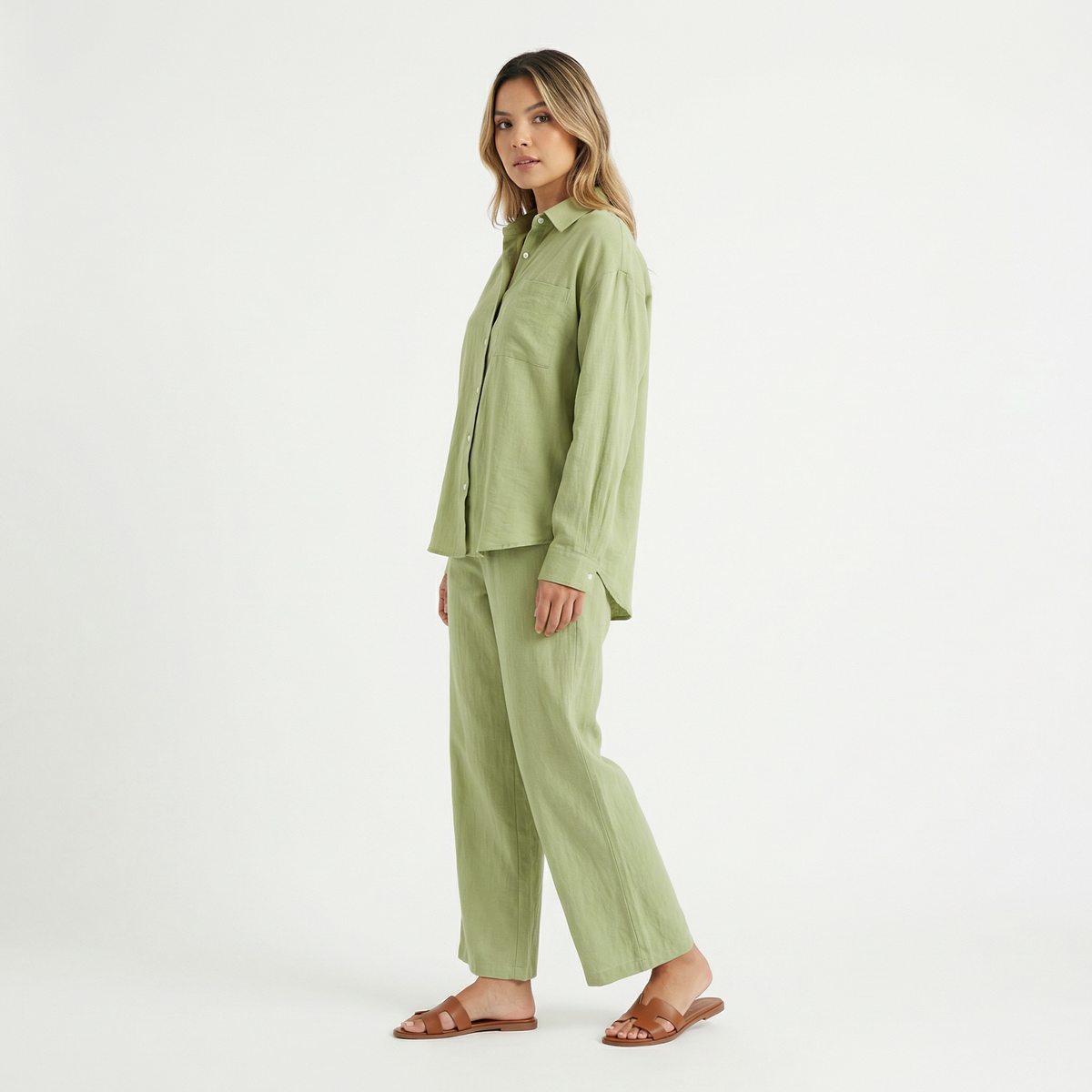 Conjunto de lino elegante para mujer