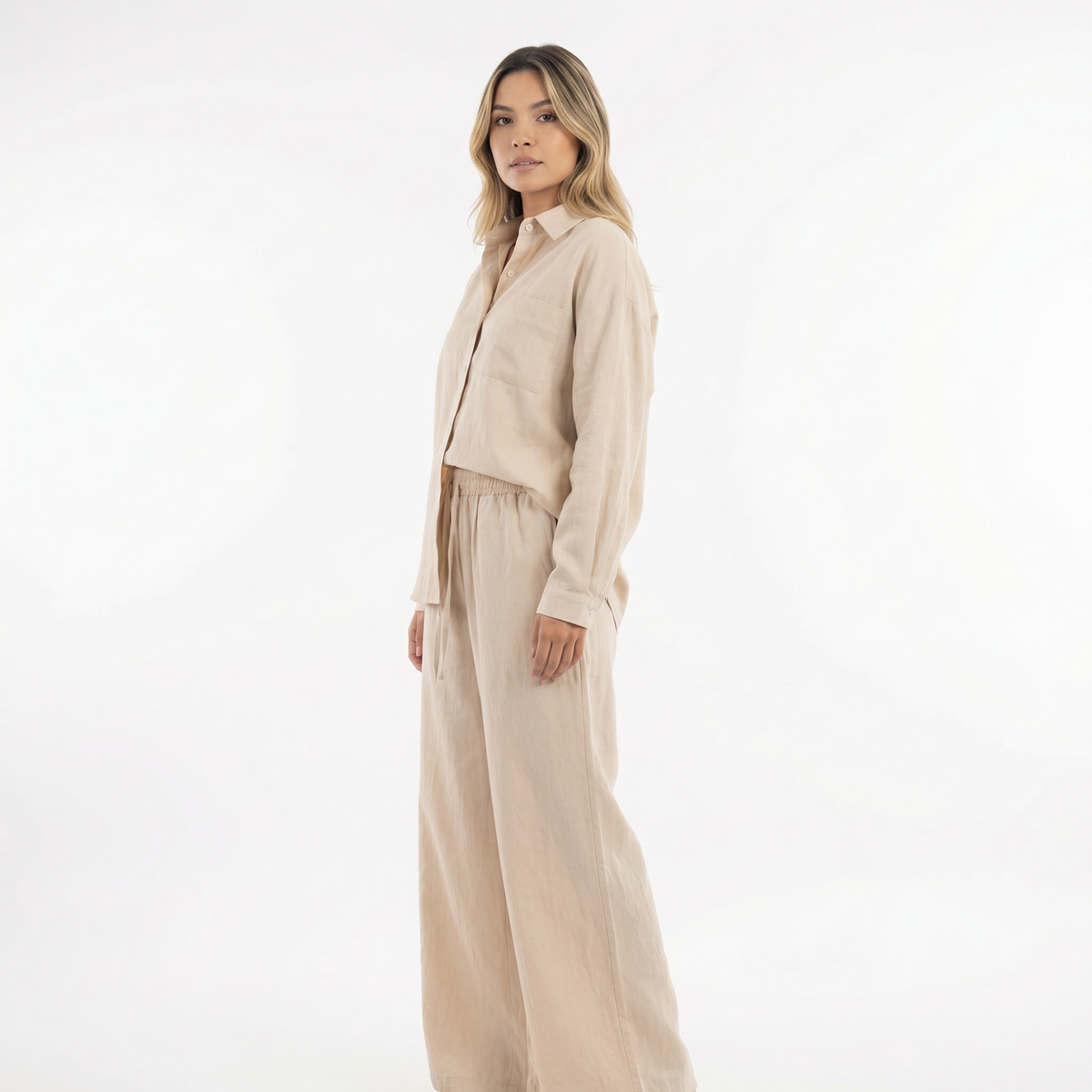 Conjunto de lino elegante para mujer
