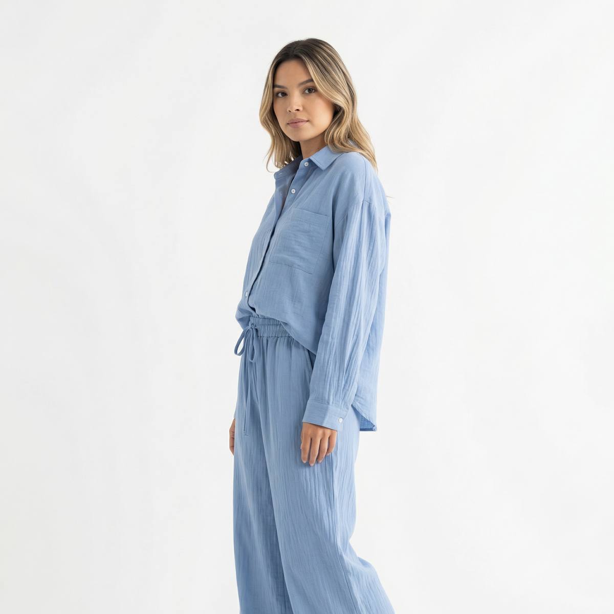 Conjunto de lino elegante para mujer