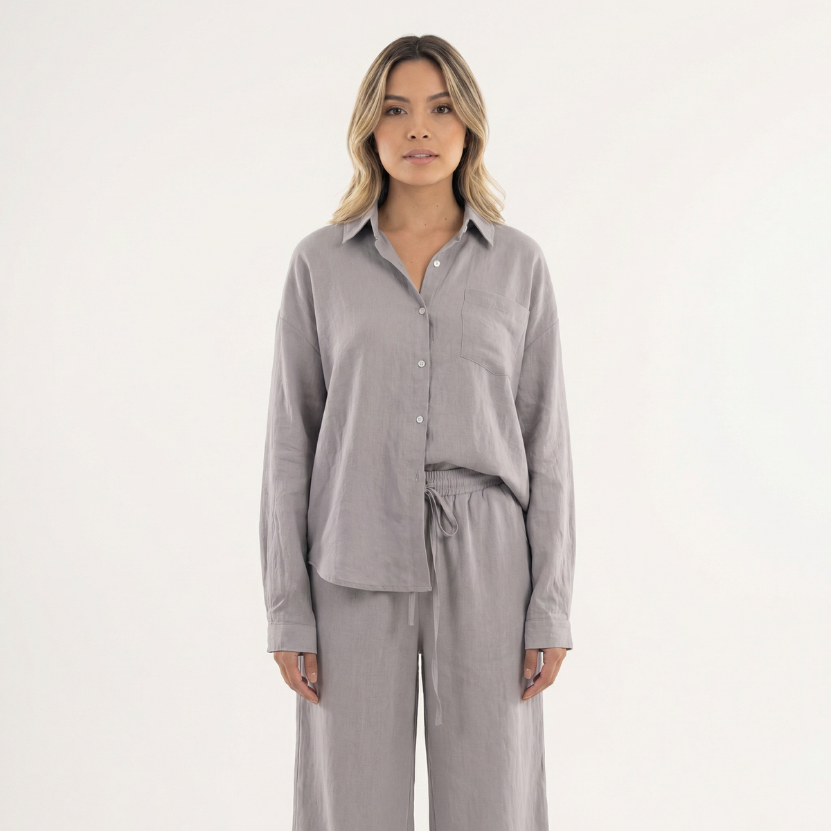 Conjunto de lino elegante para mujer