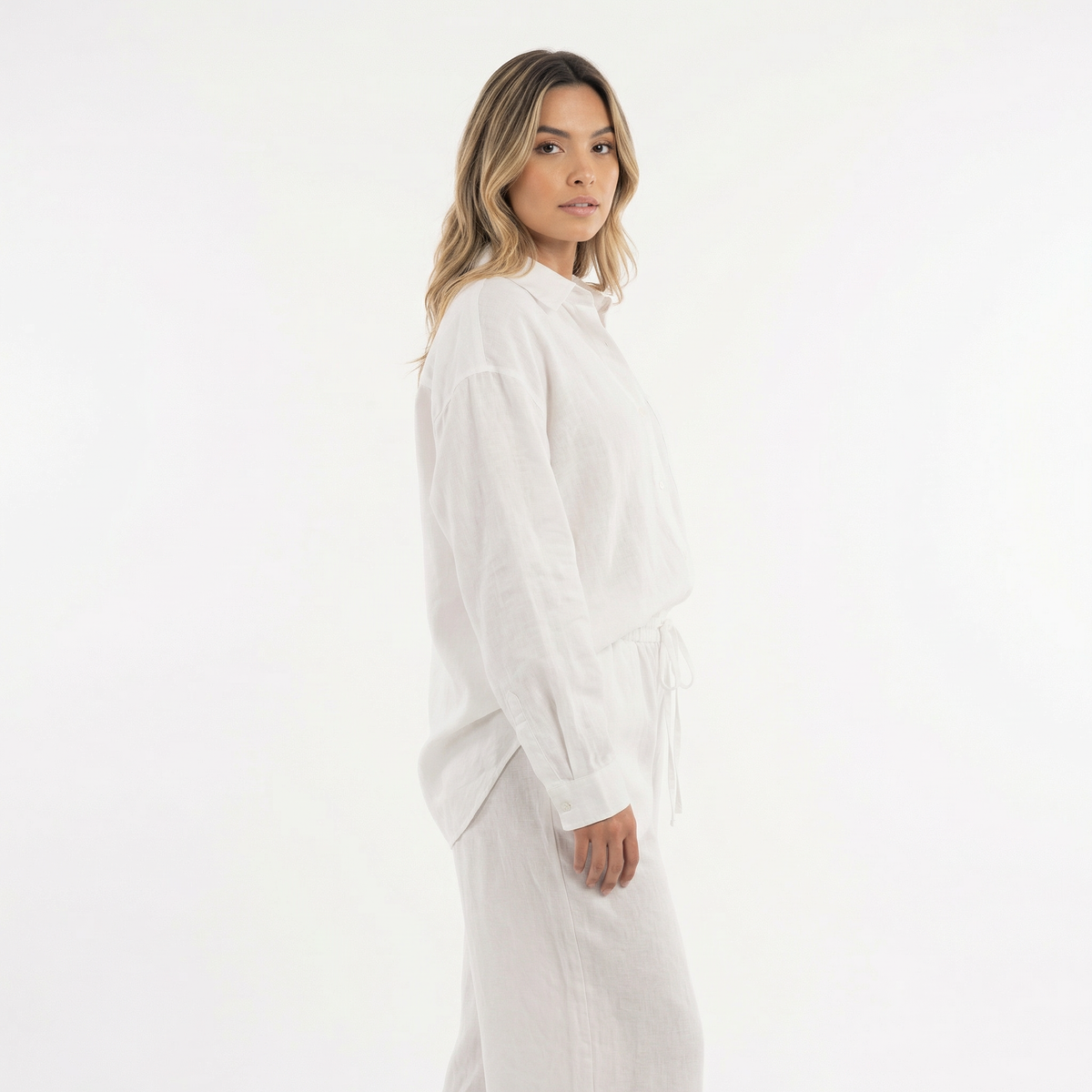 Conjunto de lino elegante para mujer