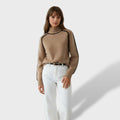 Suéter cuello alto mujer